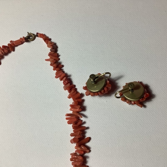 Antique Red Coral Necklace and Earrings - Picture 4 of 5